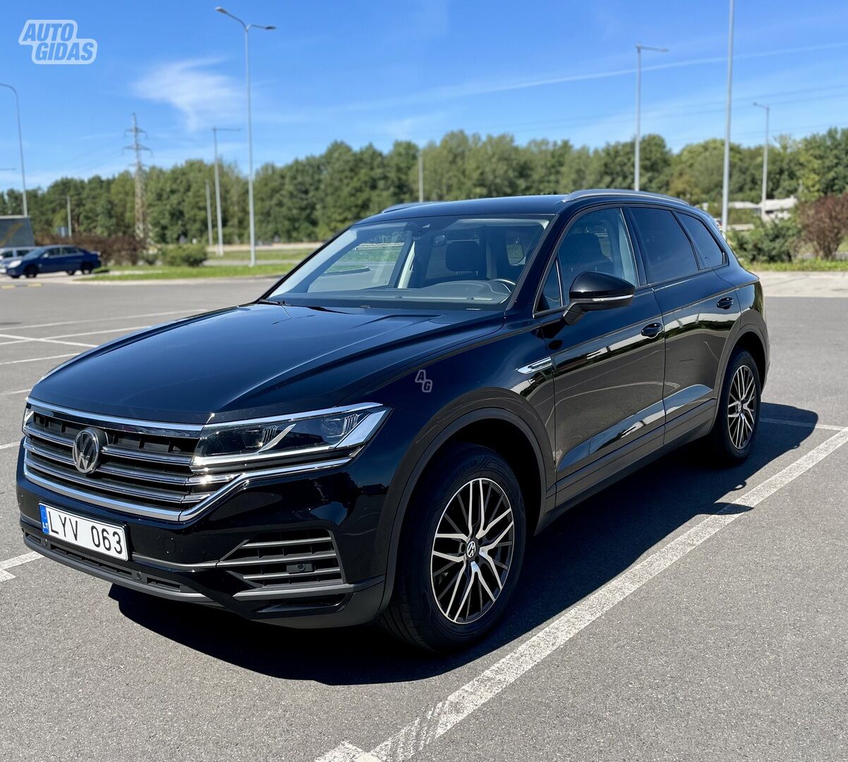 Volkswagen Touareg 2020 г Внедорожник / Кроссовер