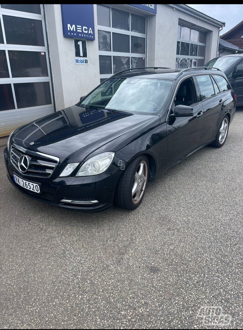 Mercedes-Benz E 200 2011 m Universalas