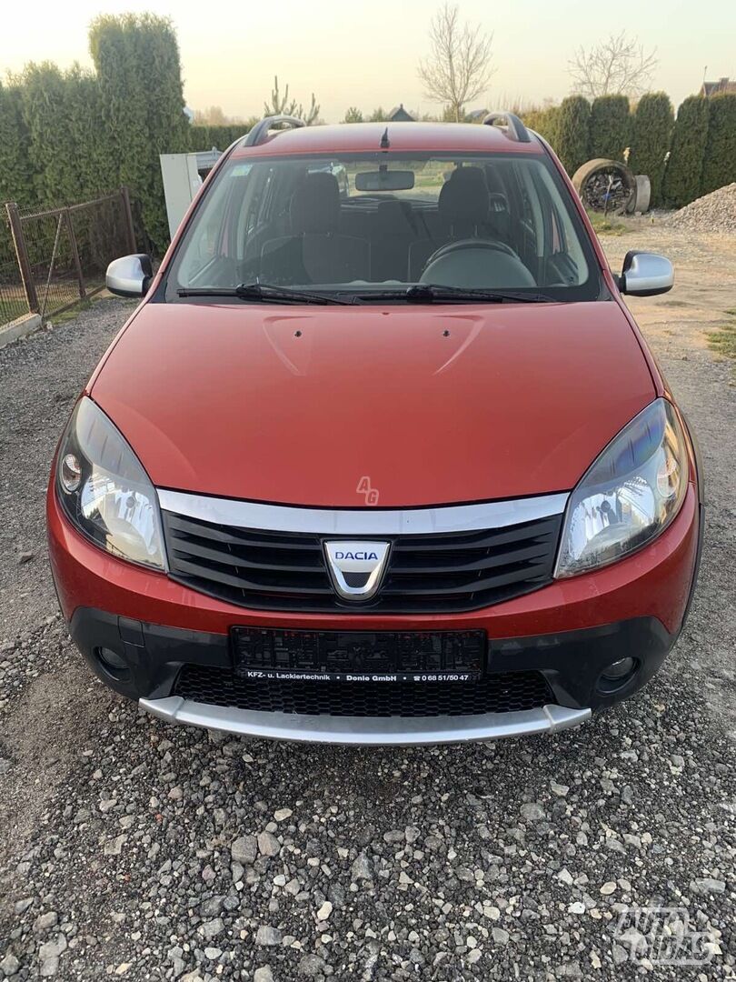 Dacia Sandero Stepway 2010 г Хэтчбек