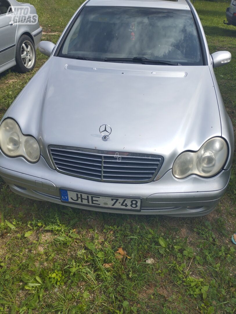 Mercedes-Benz C 220 CDI Classic 2002 m