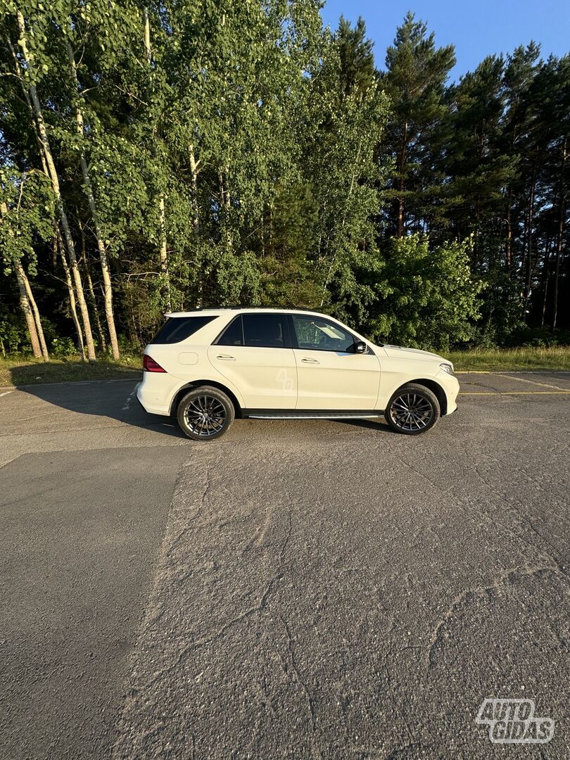 Mercedes-Benz GLE 350 2017 m Visureigis