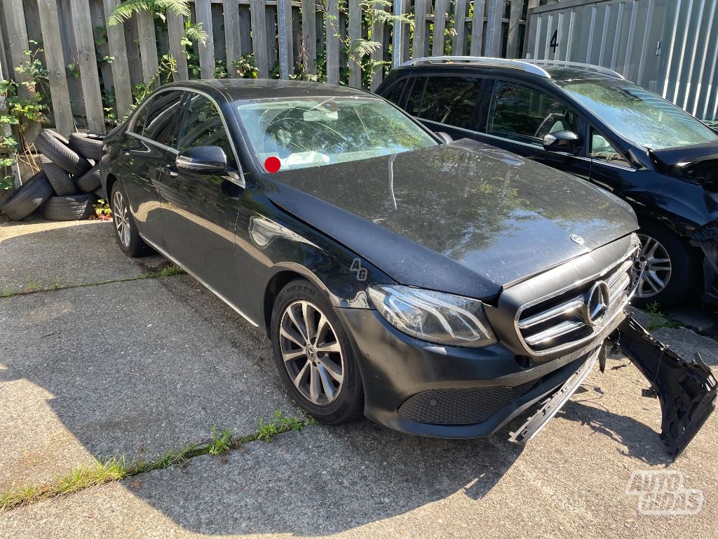 Mercedes-Benz E 200 2019 y Sedan