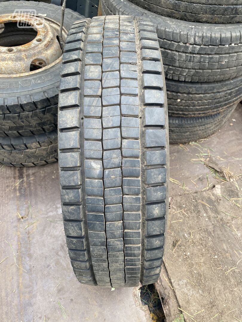 Dunlop Sp444 R17.5 universal tyres trucks and buses