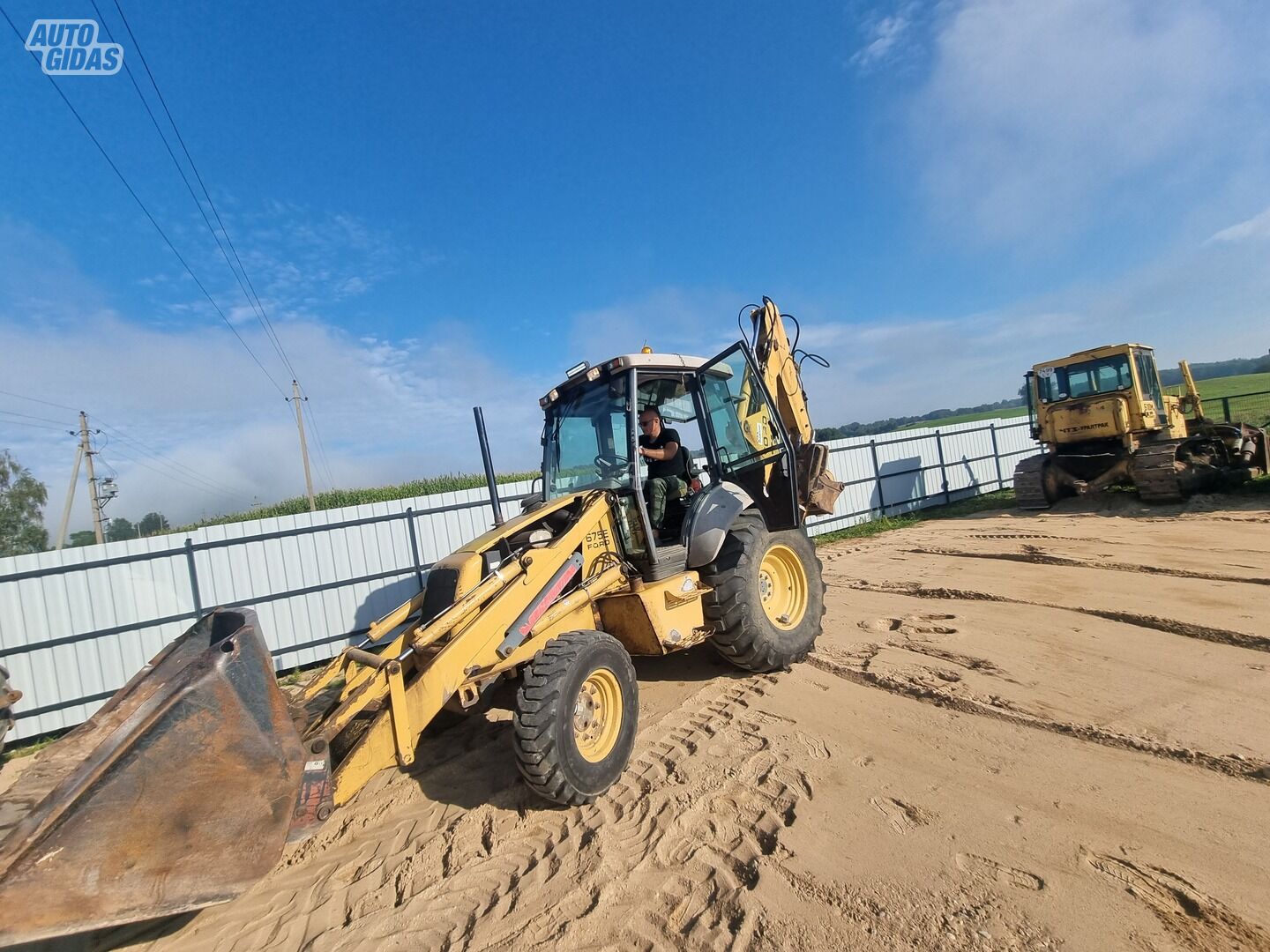 New Holland 4x4 1999 m Traktorius