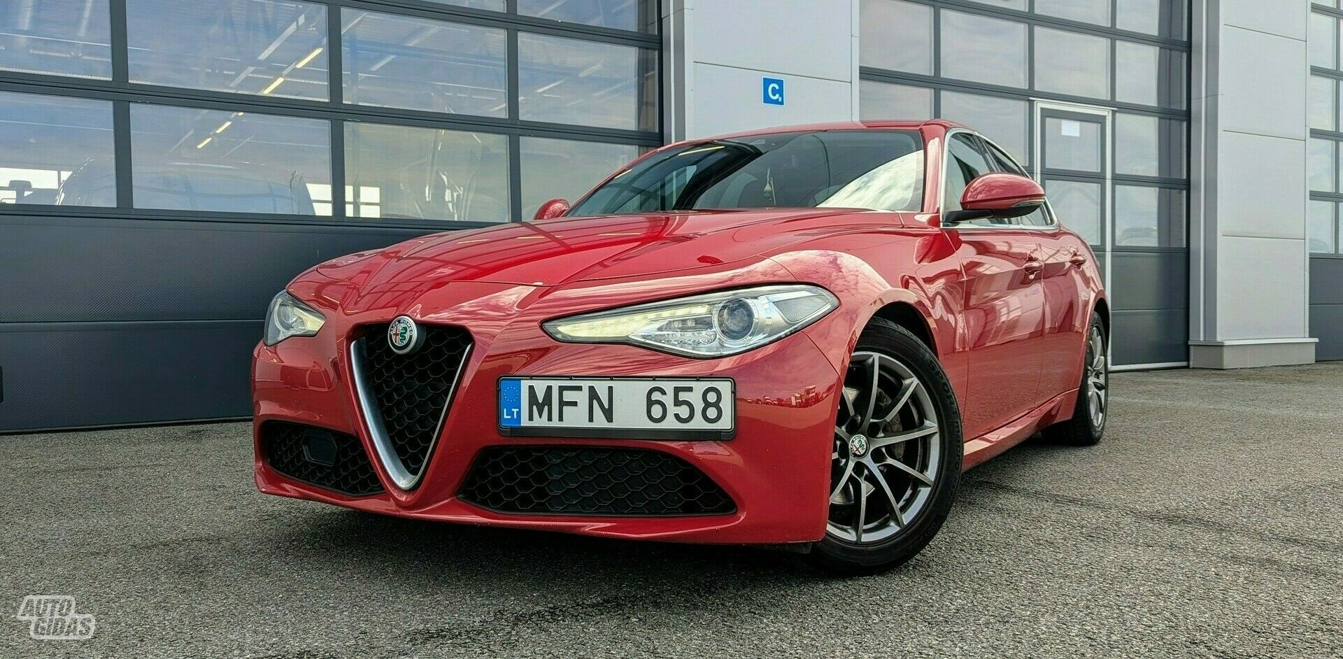 Alfa Romeo Giulia 2016 y Sedan