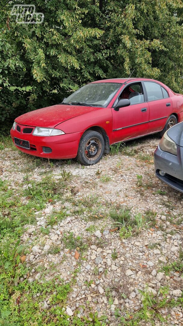 Mitsubishi Carisma 1998 y Sedan