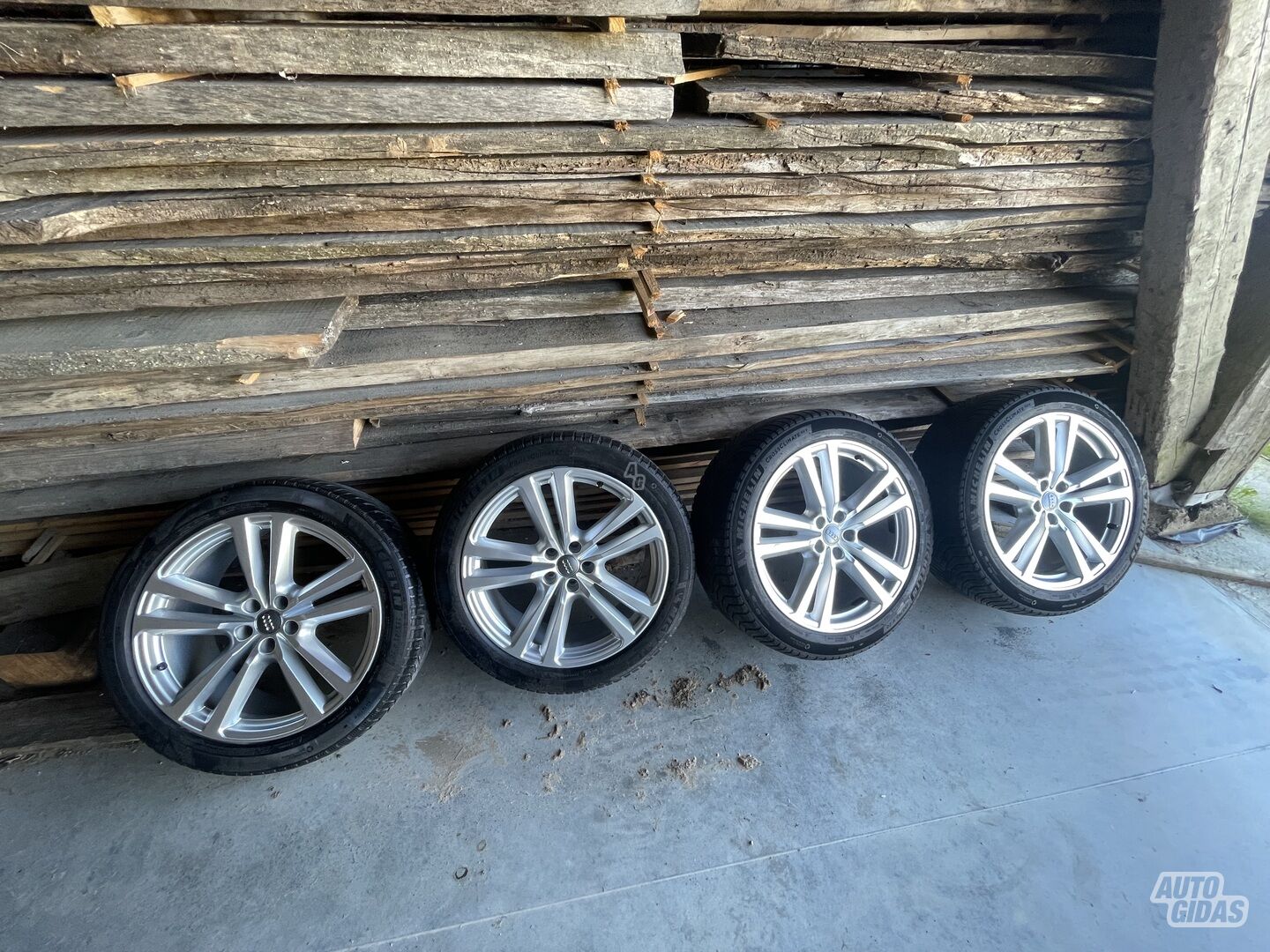 Audi light alloy R20 rims