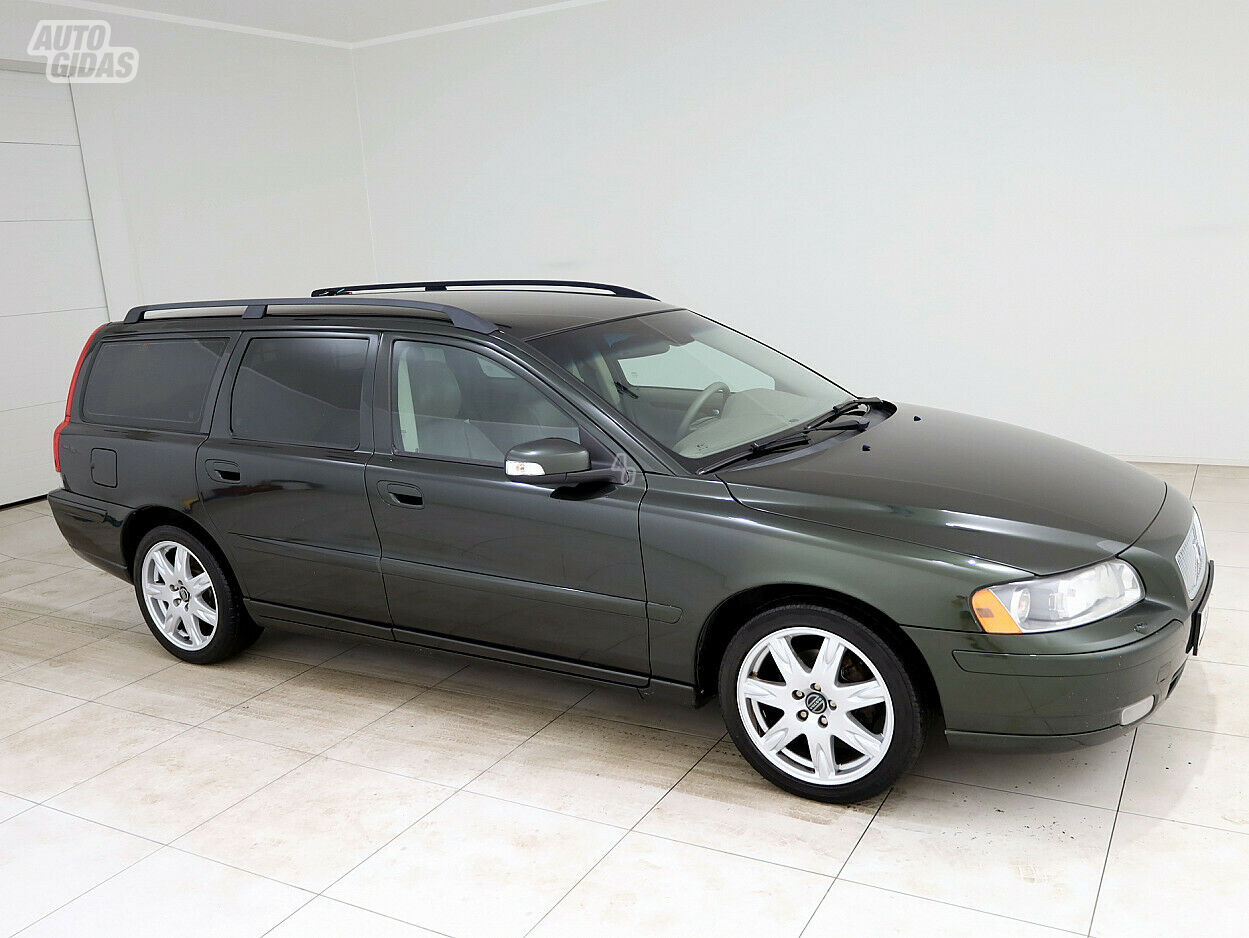 Volvo V70 D5 2006 y