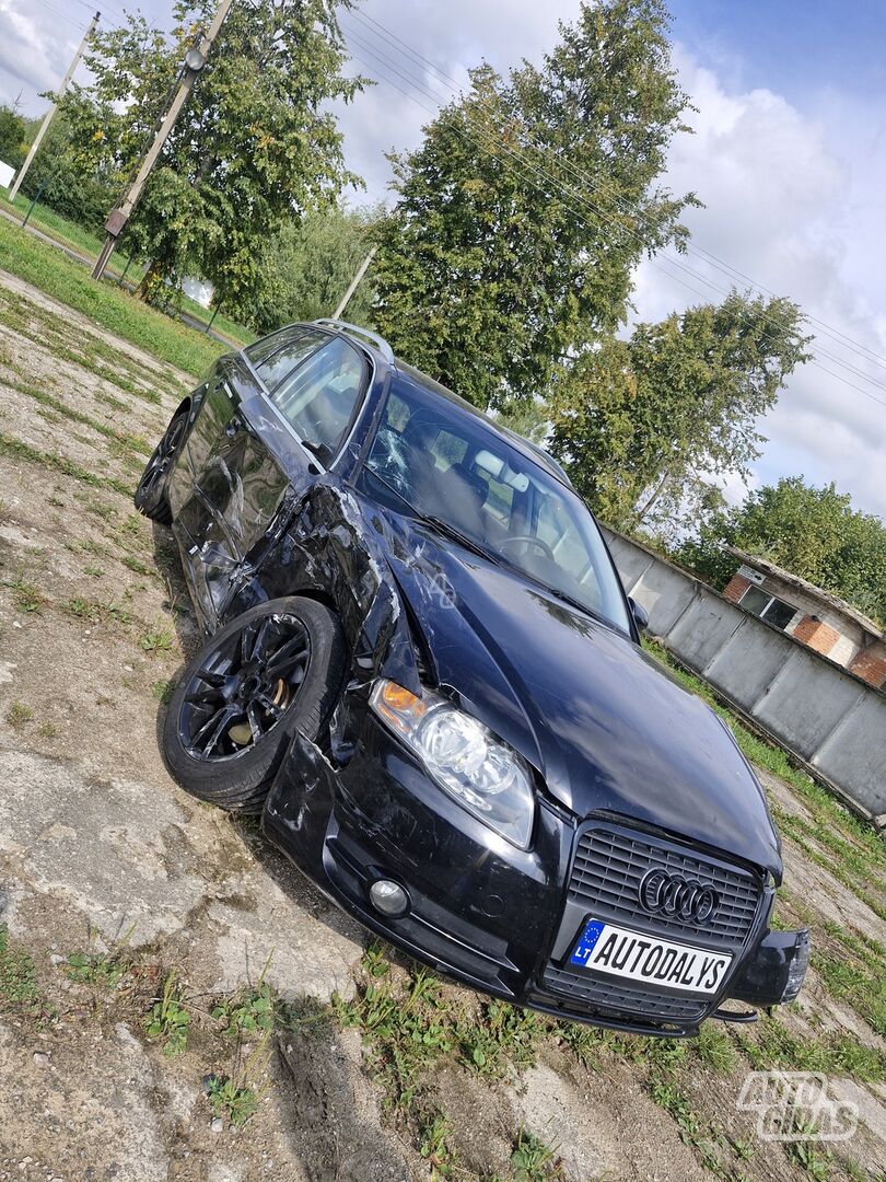 Audi A4 2006 y parts