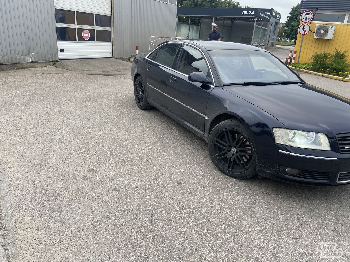 Audi A8 D3 Quattro 2003 y