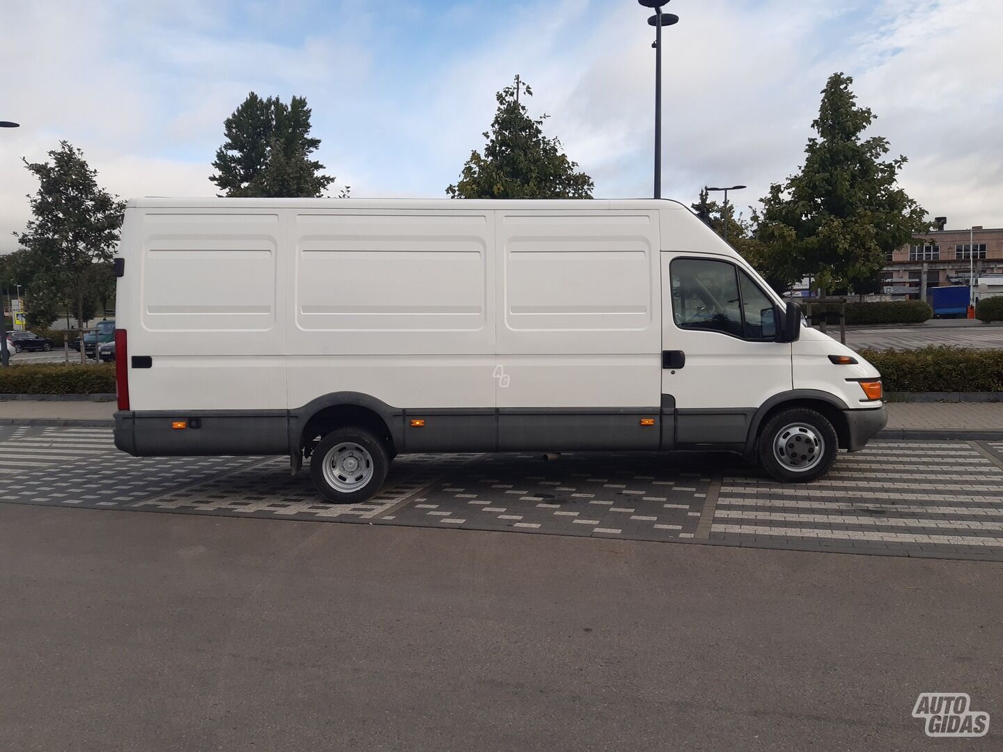 Iveco 35C15 2002 г Грузовой микроавтобус