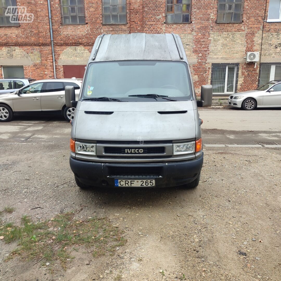 Iveco Daily 2002 г Грузовой микроавтобус