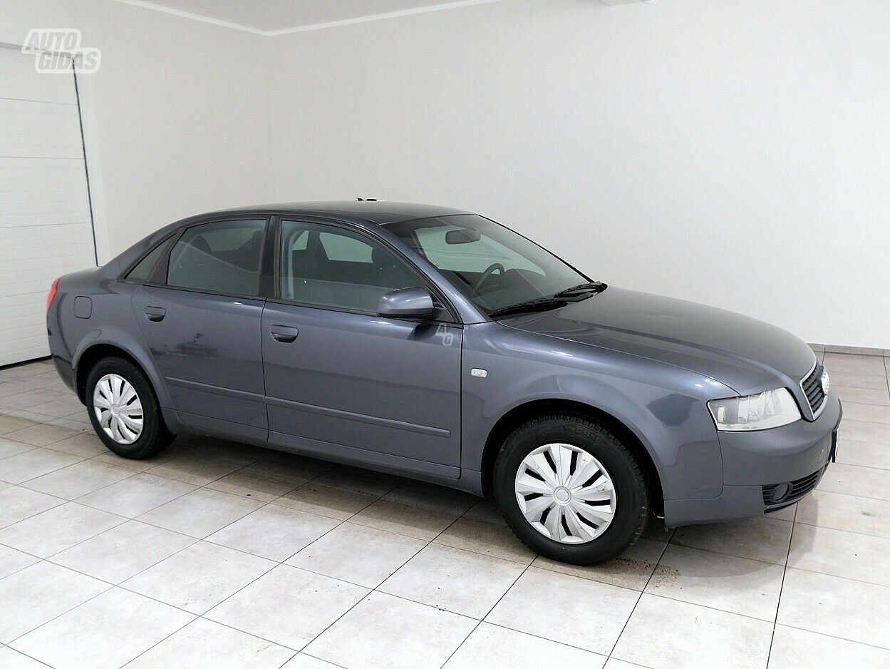 Audi A4 2001 г Седан