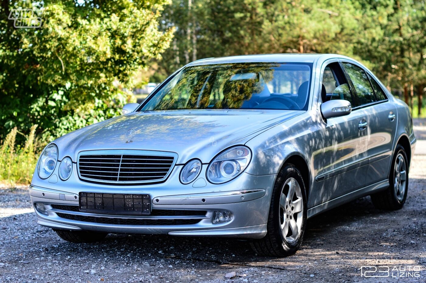 Mercedes-Benz E220 2003 г Седан