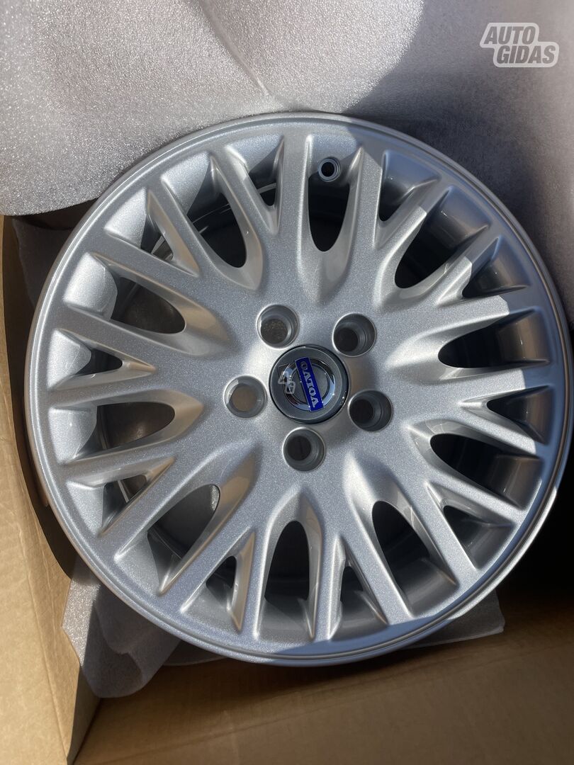 Volvo light alloy R16 rims