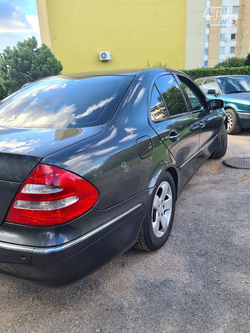 Mercedes-Benz E 220 W211 CDI Elegance 2002 y