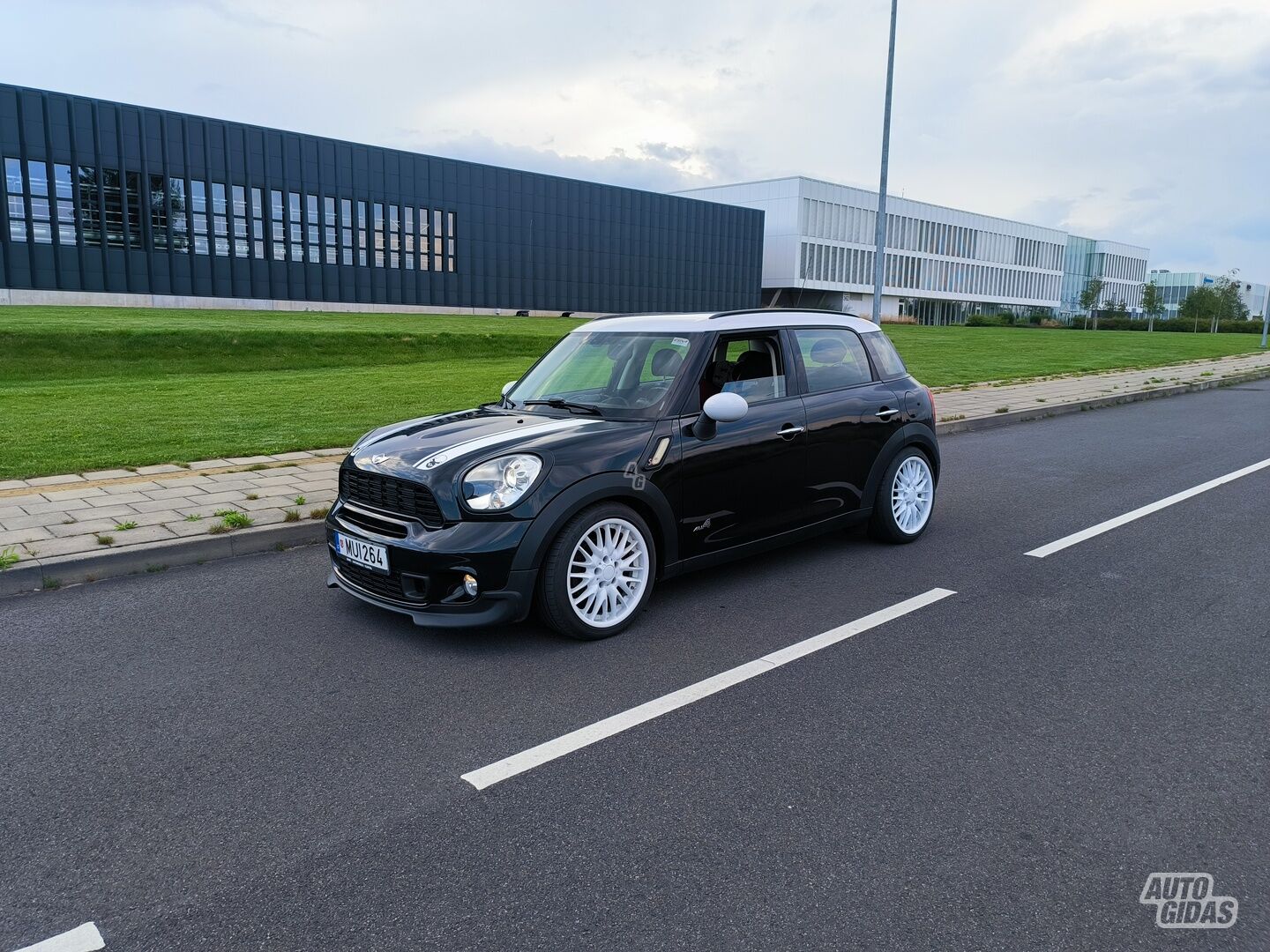 Mini Countryman S 2012 y Hatchback