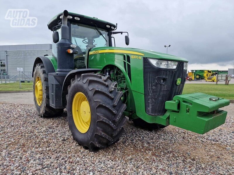 John Deere 2017 y Tractor