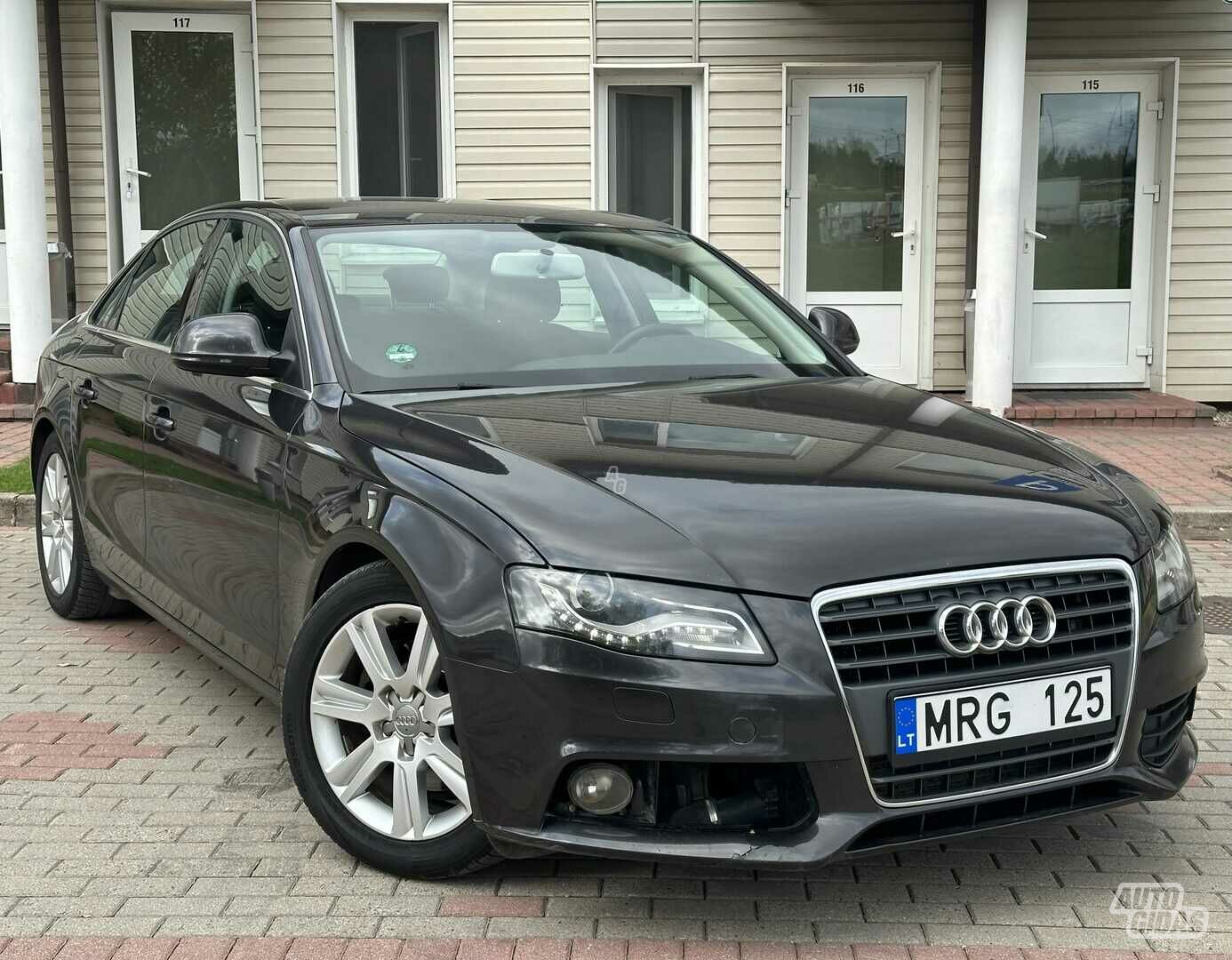 Audi A4 2009 m Sedanas