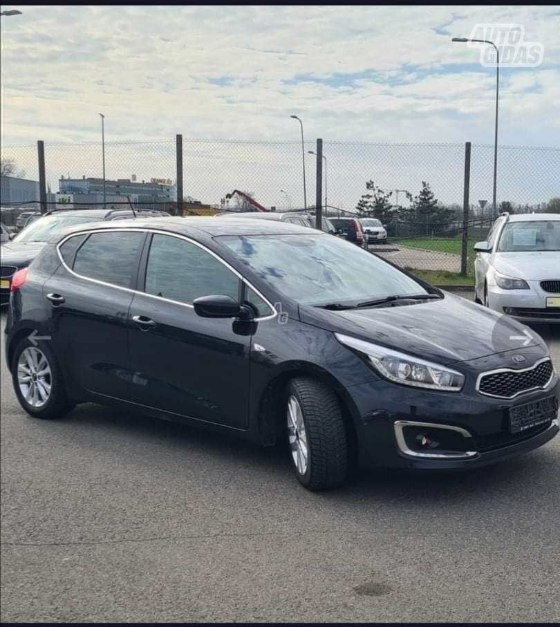 Kia Cee'd CRDi 2015 y