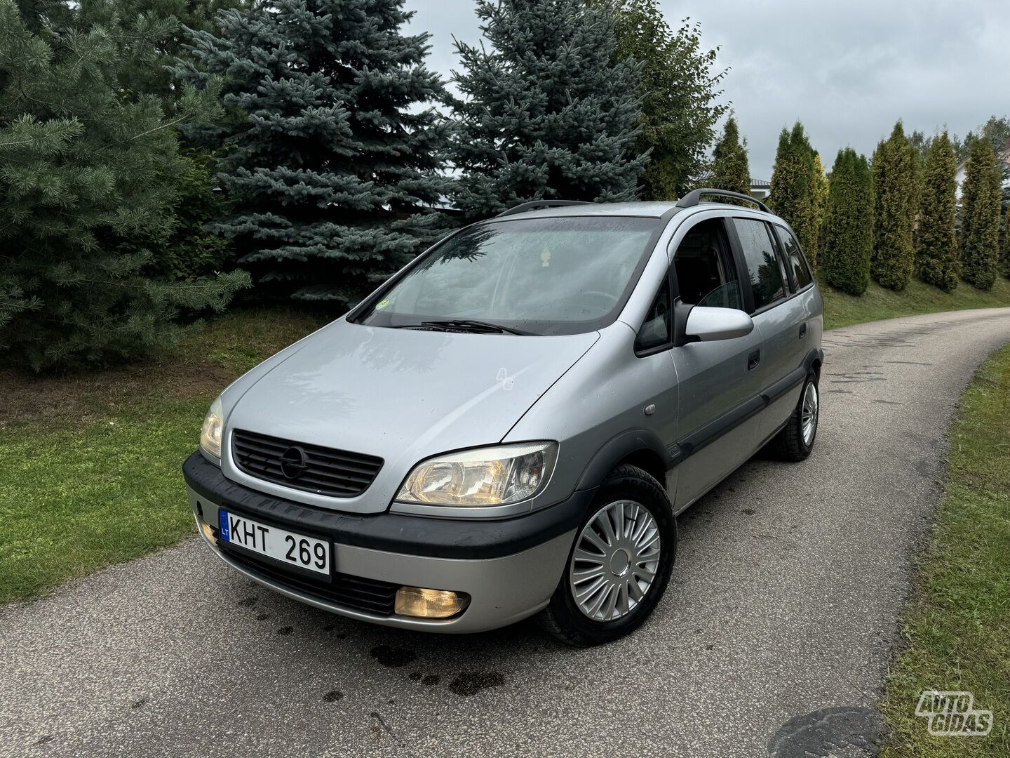 Opel Zafira DTI Comfort 2002 г