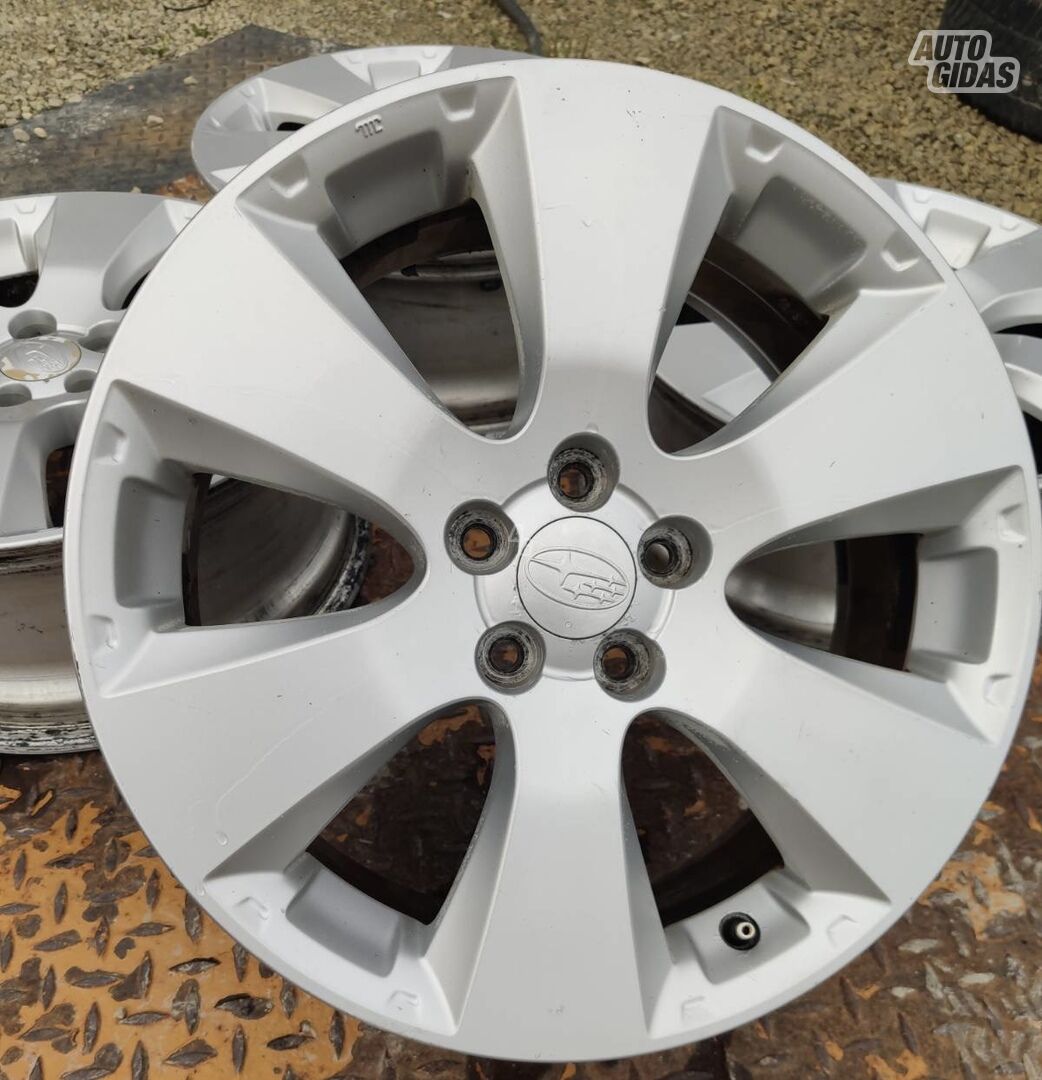 Light alloy R17 rims