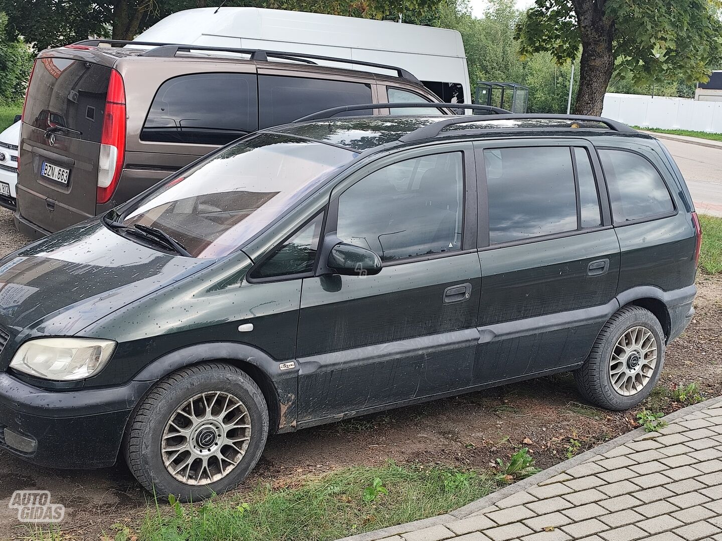 Opel Zafira 2002 m dalys