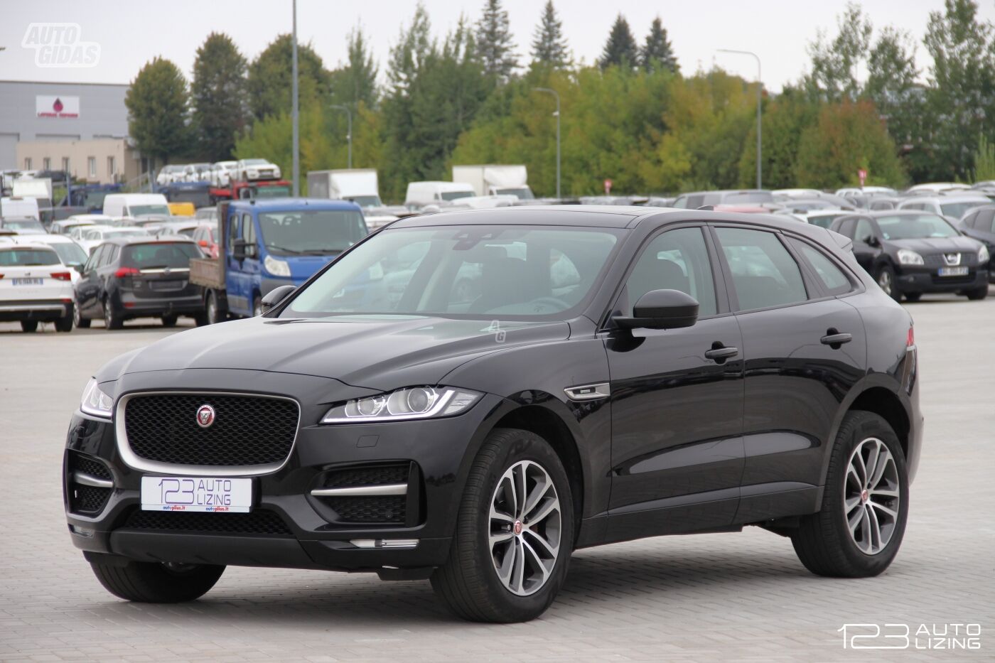 Jaguar F-Pace 2018 г Внедорожник / Кроссовер