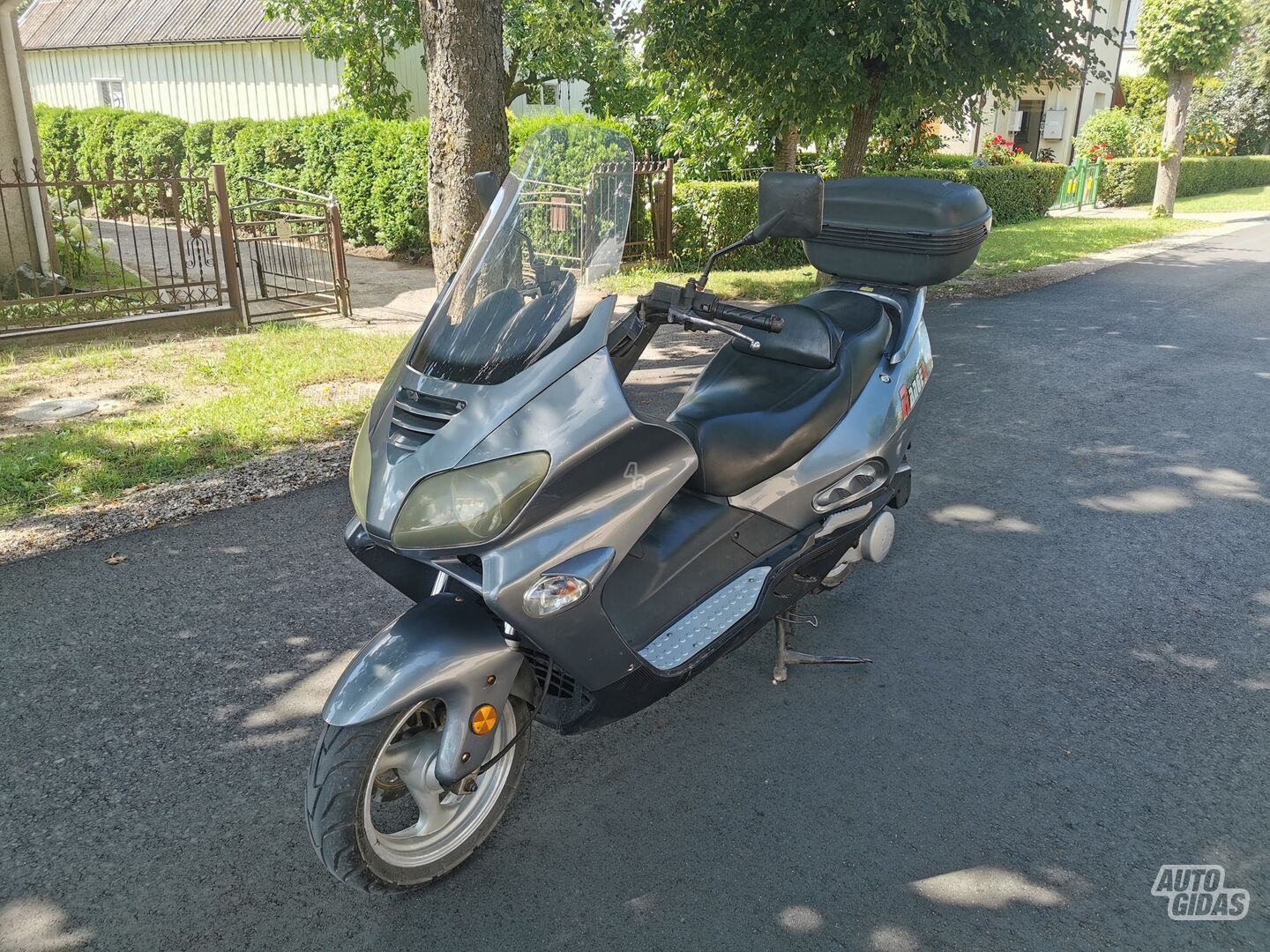 Jonway 2014 y Scooter / moped