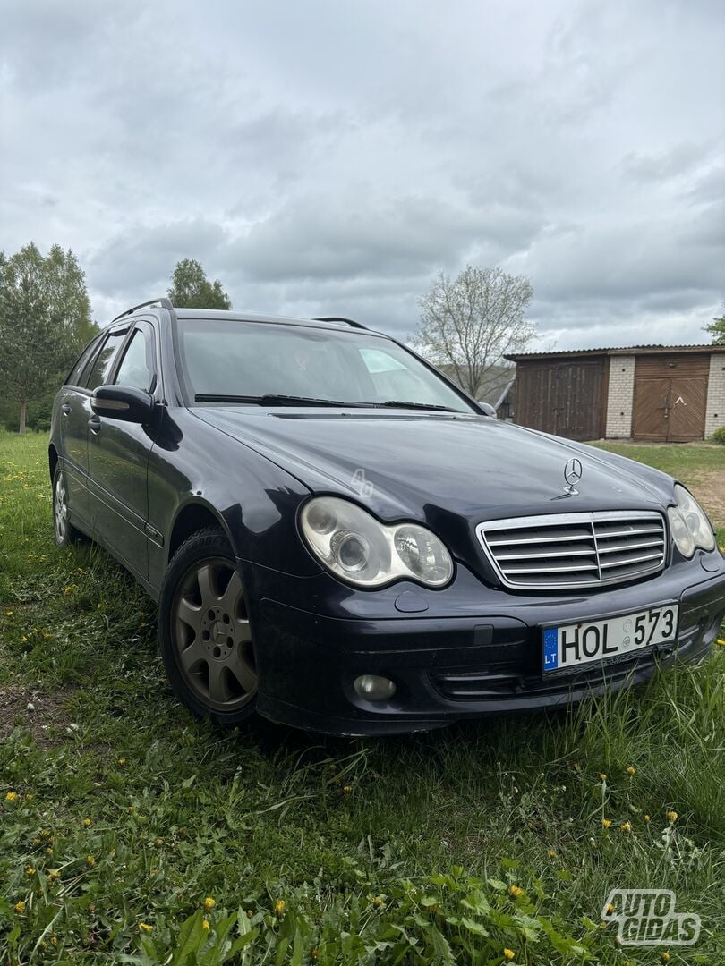 Mercedes-Benz C 220 2005 г Универсал