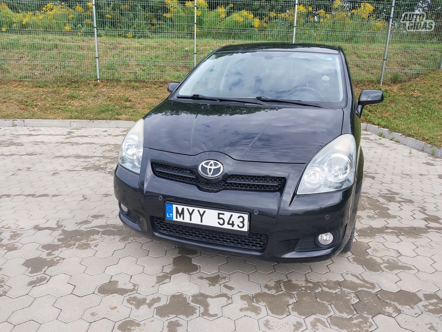 Toyota Corolla Verso 2009 г Минивэн