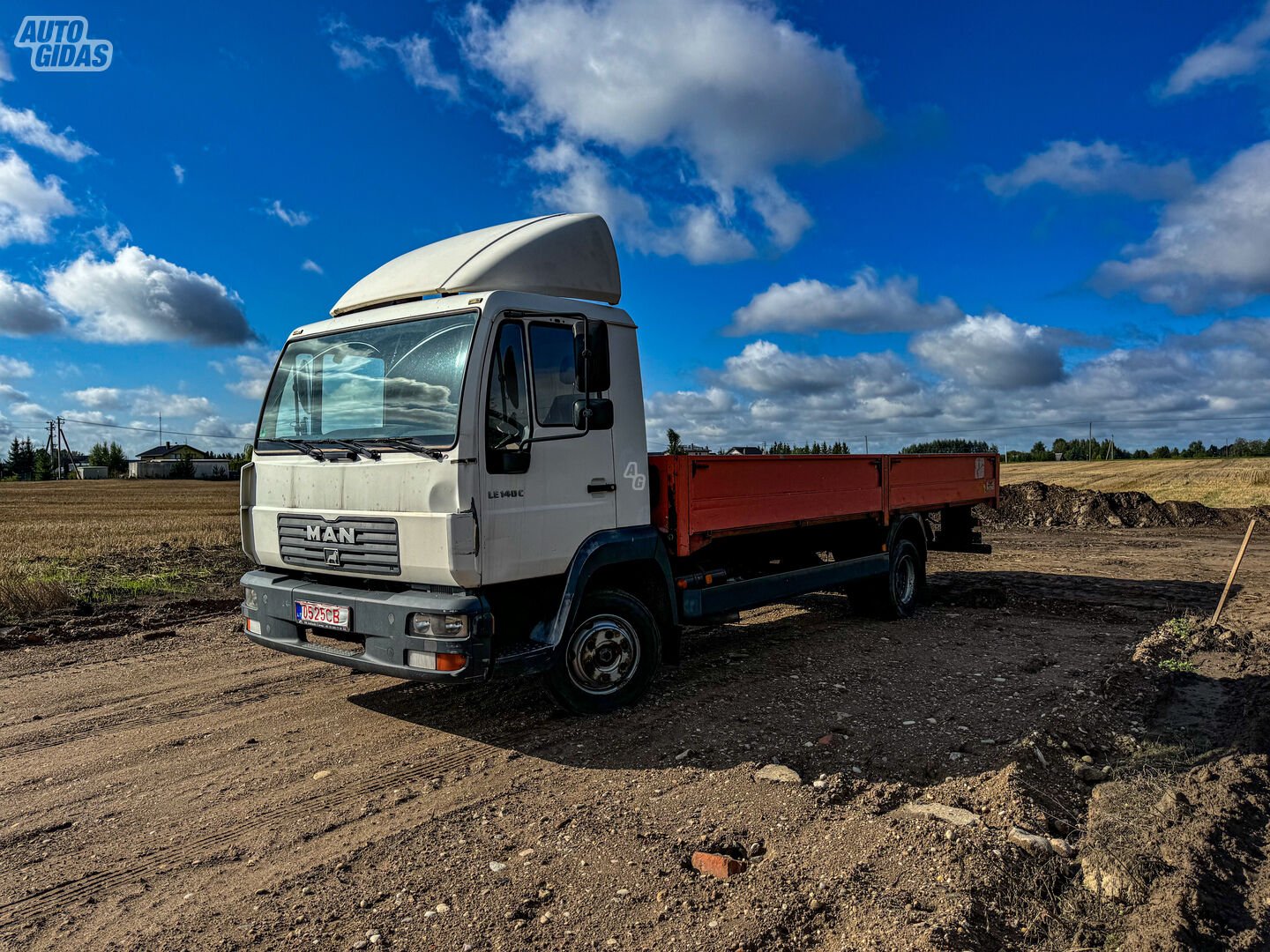 MAN LE140C 2002 y Flatbed