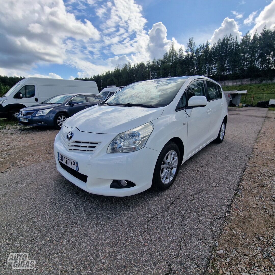 Toyota Verso 2010 m Vienatūris