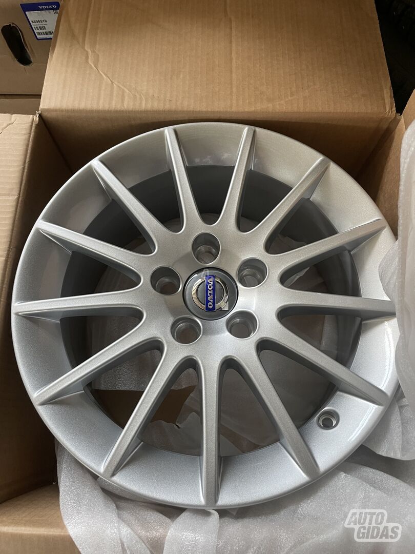 Volvo V60 light alloy R16 rims