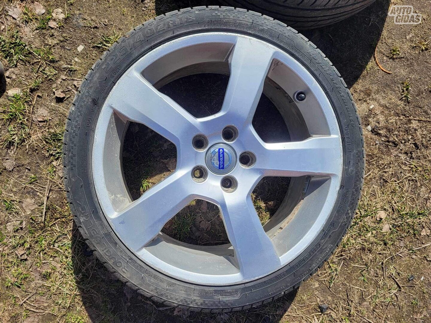 Volvo light alloy R18 rims