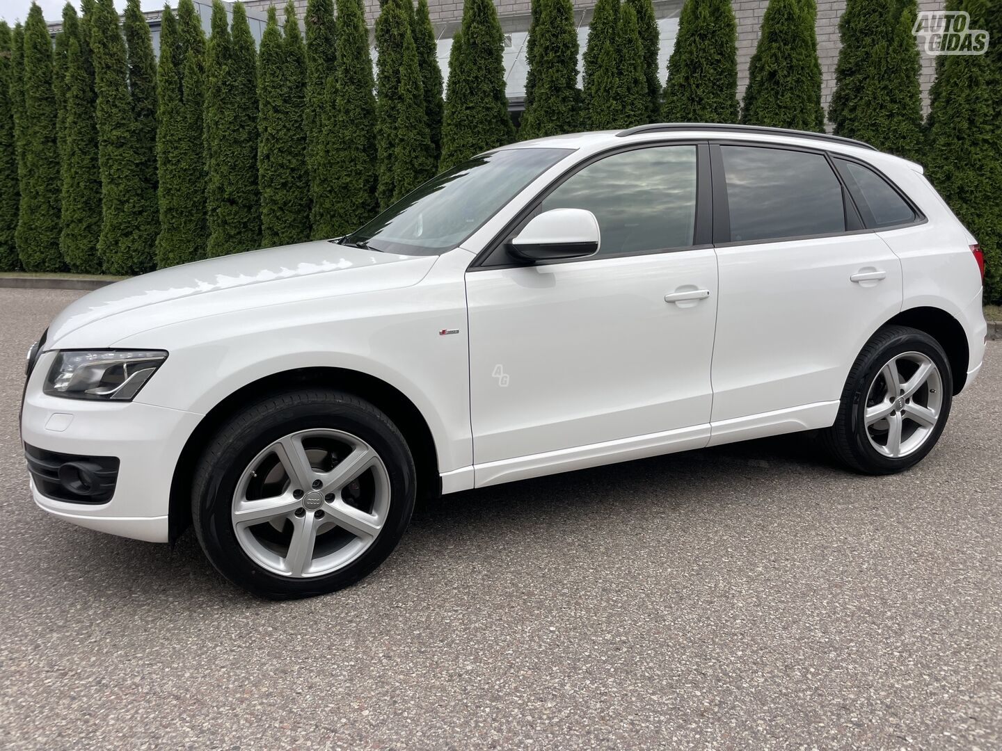 Audi Q5 TFSI Quattro S troni 2010 г