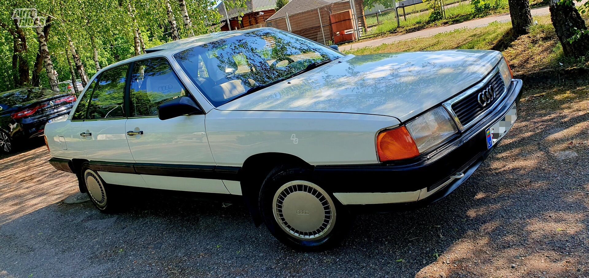 Audi 100 1984 y Sedan