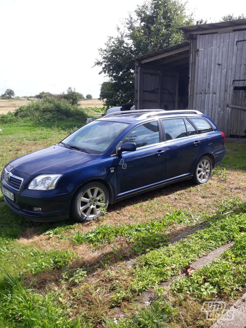 Toyota Avensis 2004 y Wagon