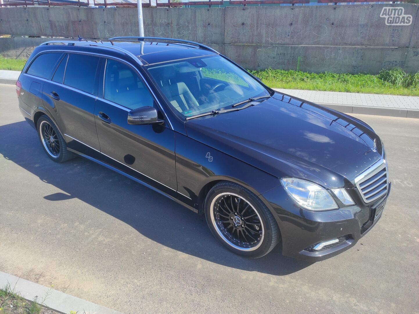 Mercedes-Benz E 250 Avangarde 2010 m