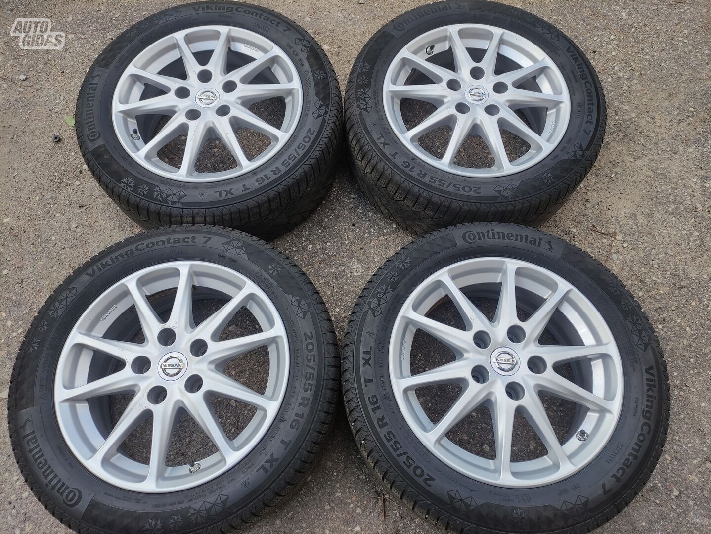 Nissan Leaf light alloy R16 rims