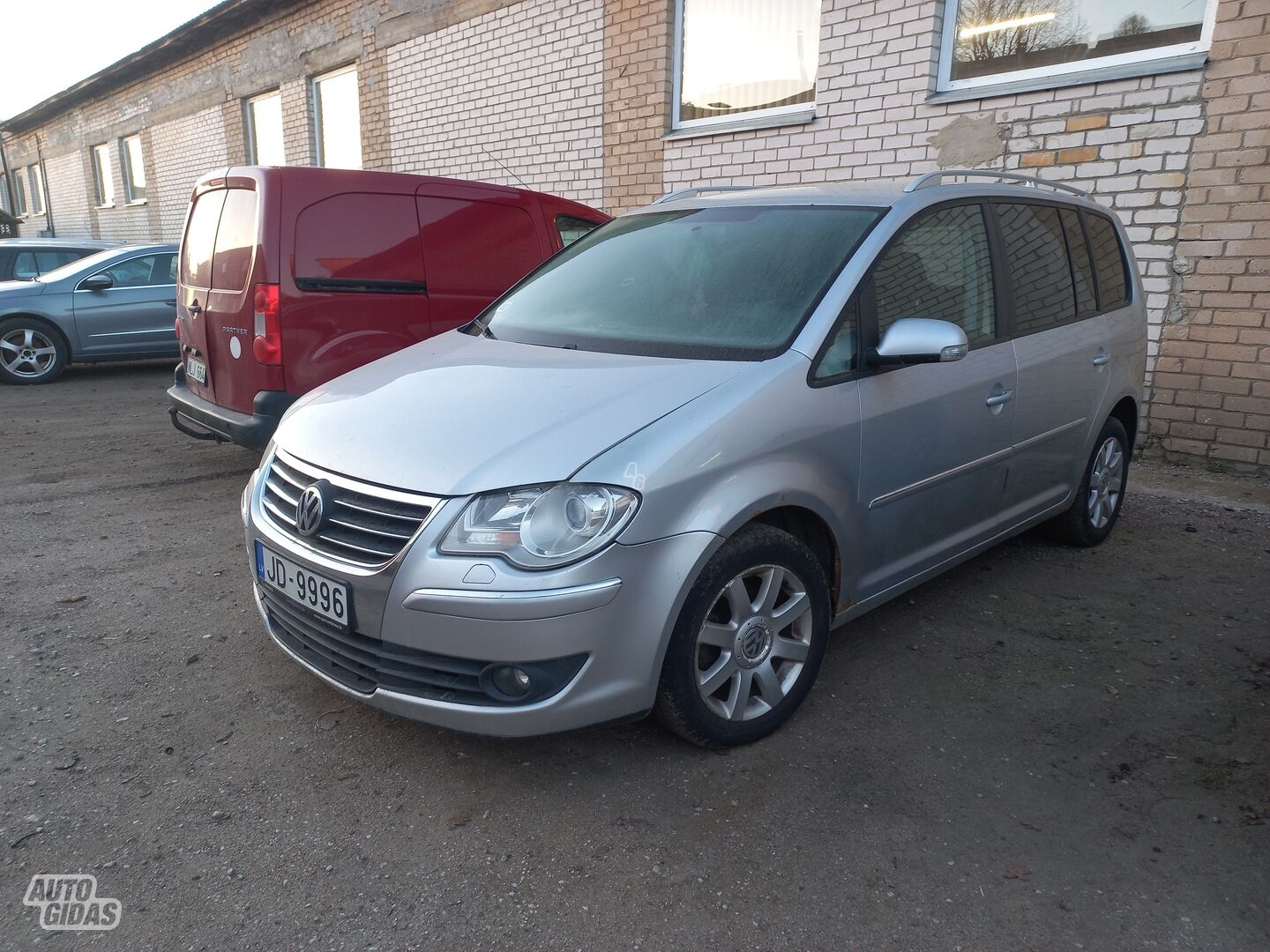 Volkswagen Touran 2008 y parts