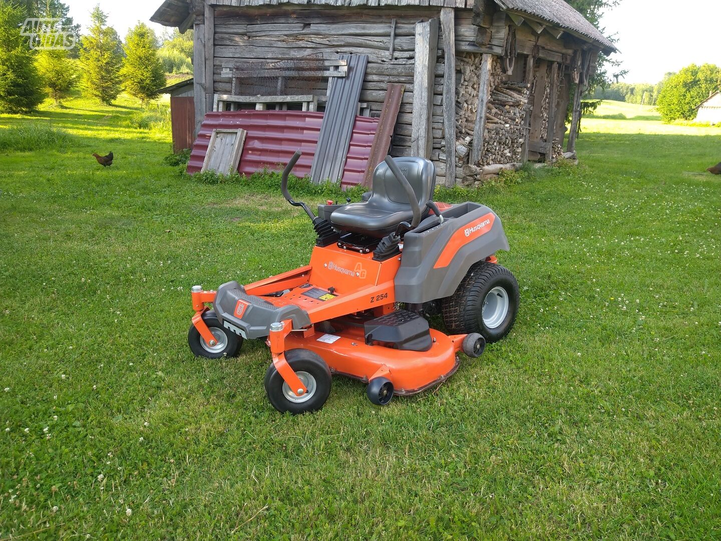 Husqvarna Z254 2021 m Sodo ir parko technika