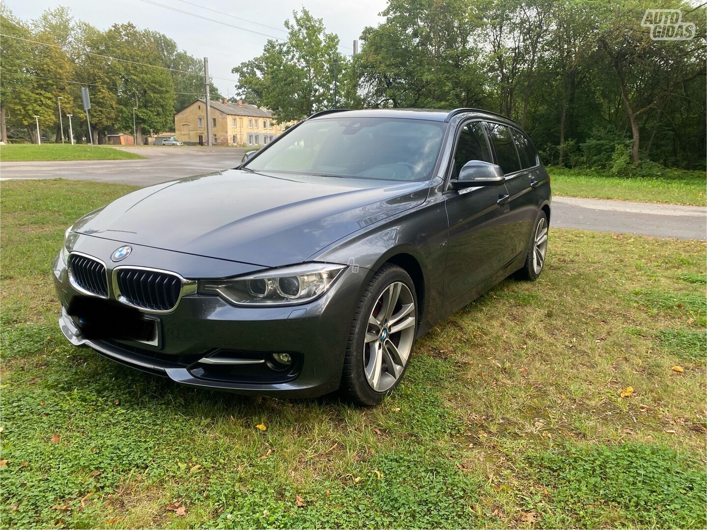 Bmw 330 d Sport Line 2013 y