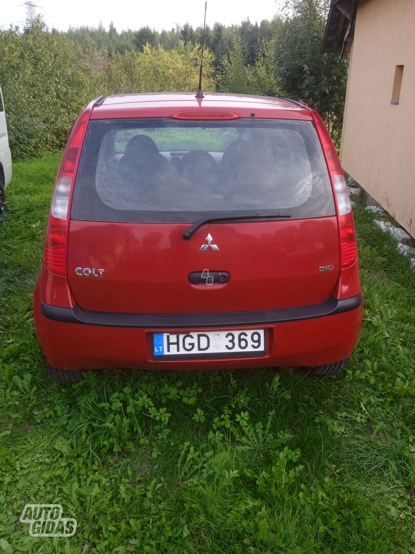 Mitsubishi Colt 2006 y Hatchback