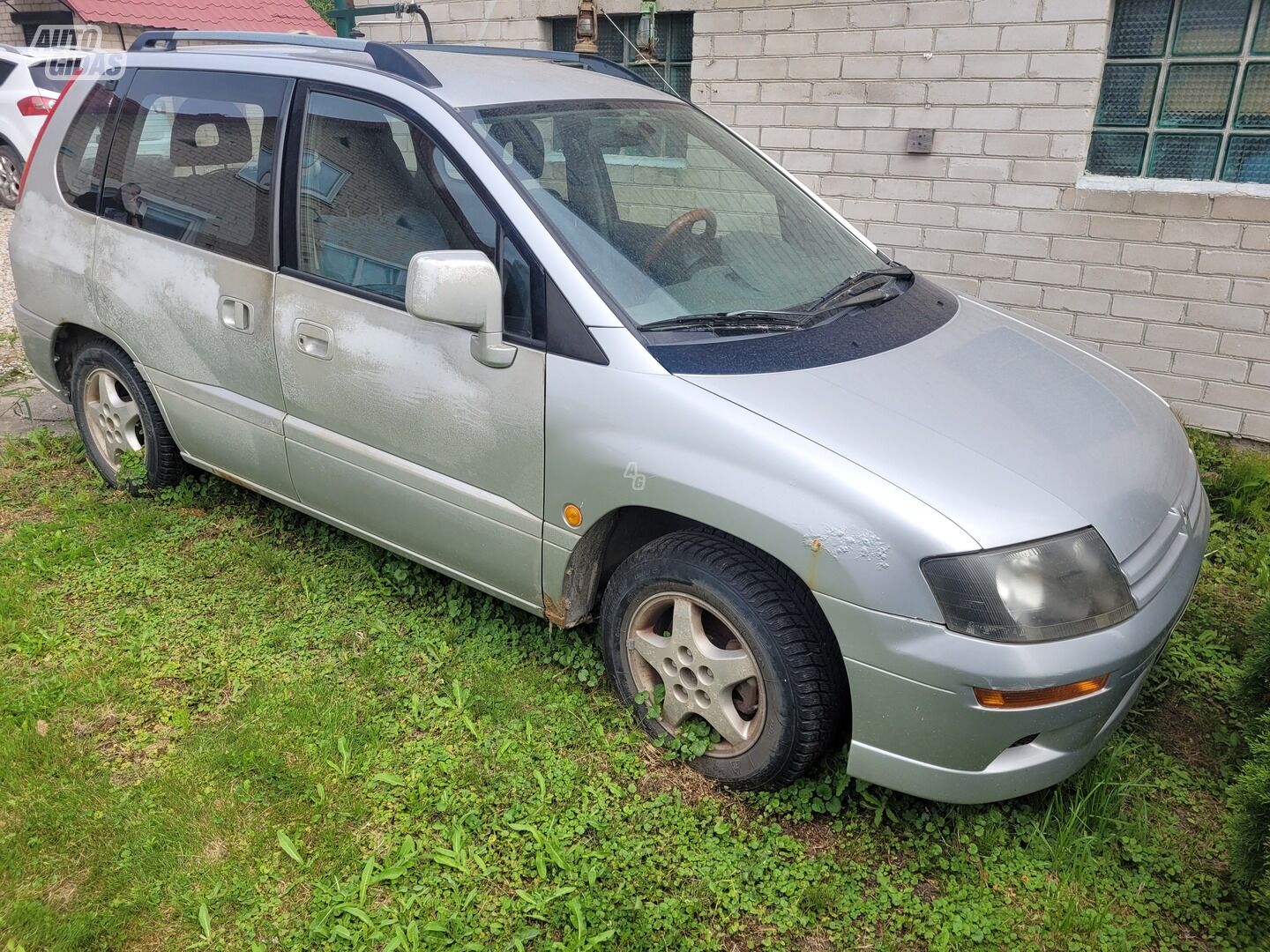 Mitsubishi Space Runner 1998 г Хэтчбек