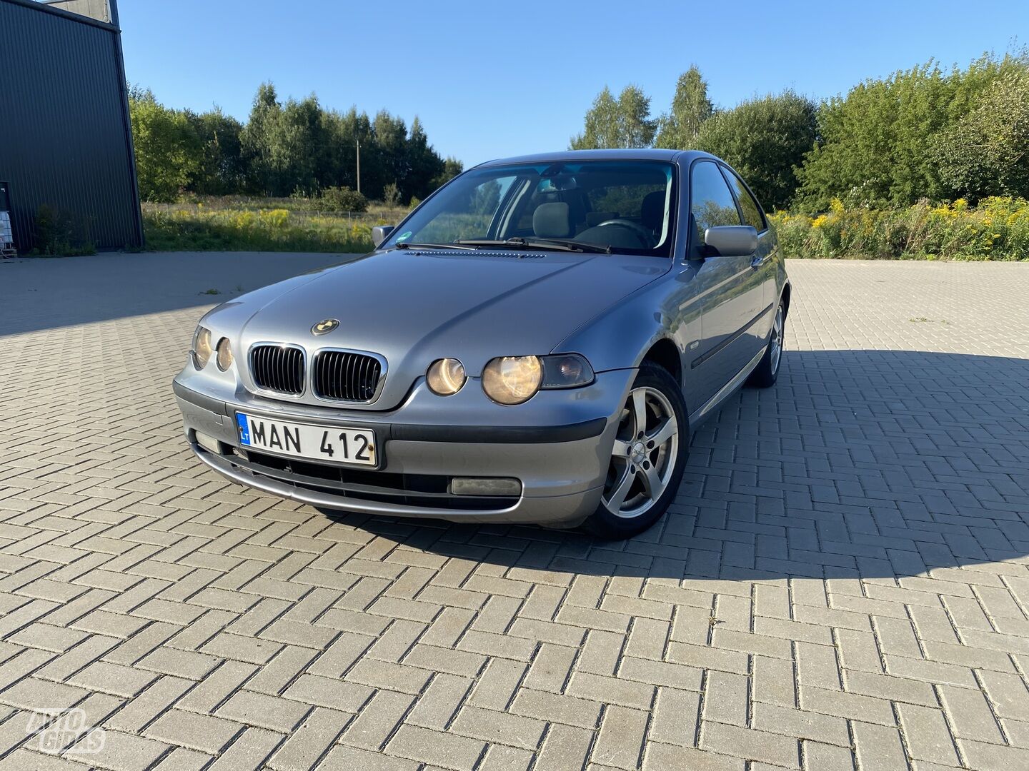 Bmw 318 E46 2003 y