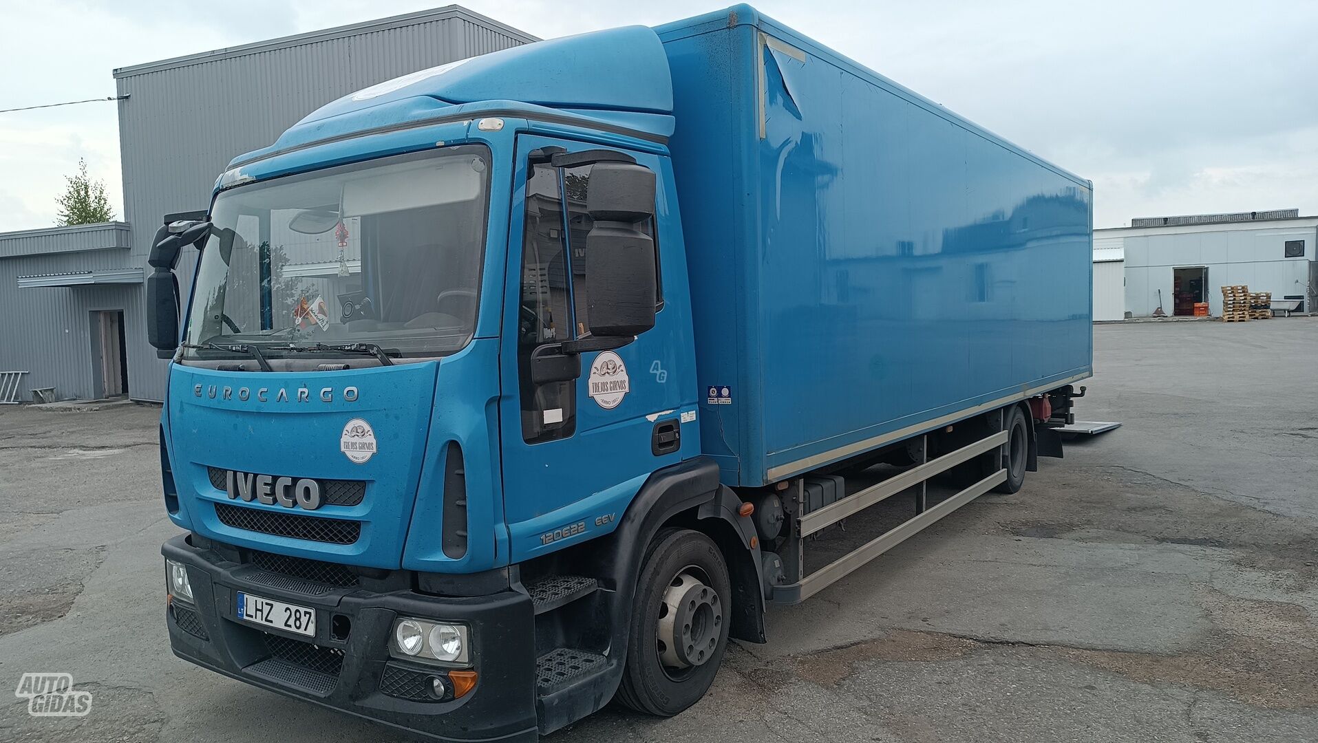 Iveco 120E 2014 y Insulated body