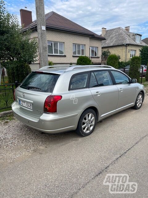 Toyota Avensis II D-4D Sol 2005 y