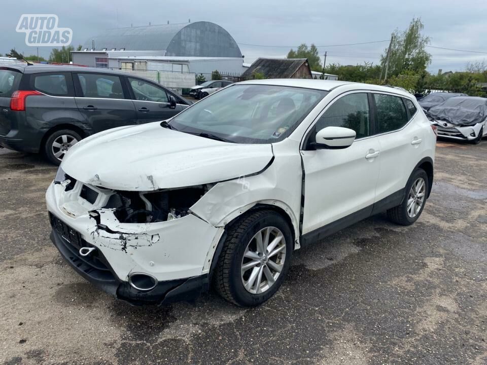 Nissan Qashqai DCI 110 2WD 6 M/T 1.5 2015 m