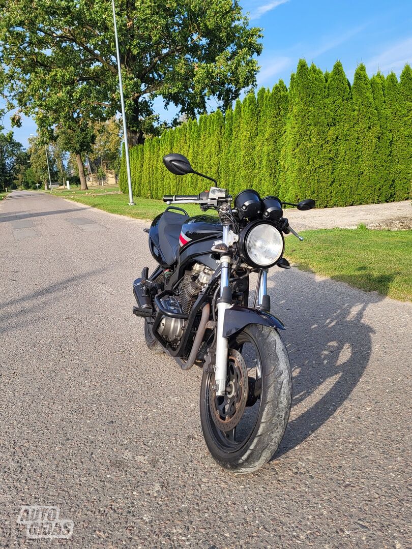 Suzuki GS 2005 y Classical / Streetbike motorcycle